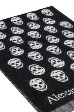 Load image into Gallery viewer, Jacquard wool scarf
