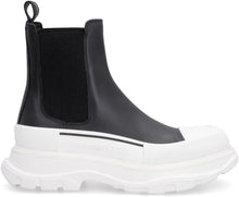 Load image into Gallery viewer, Tread Slick chelsea boots
