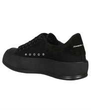 Load image into Gallery viewer, Deck Plimsoll canvas sneakers
