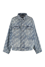 Load image into Gallery viewer, Bleach wash denim jacket
