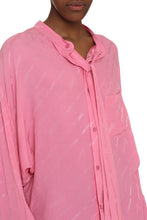 Load image into Gallery viewer, Silk shirt
