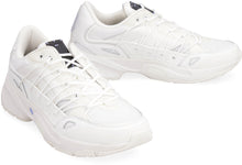 Load image into Gallery viewer, Aratana low-top sneakers

