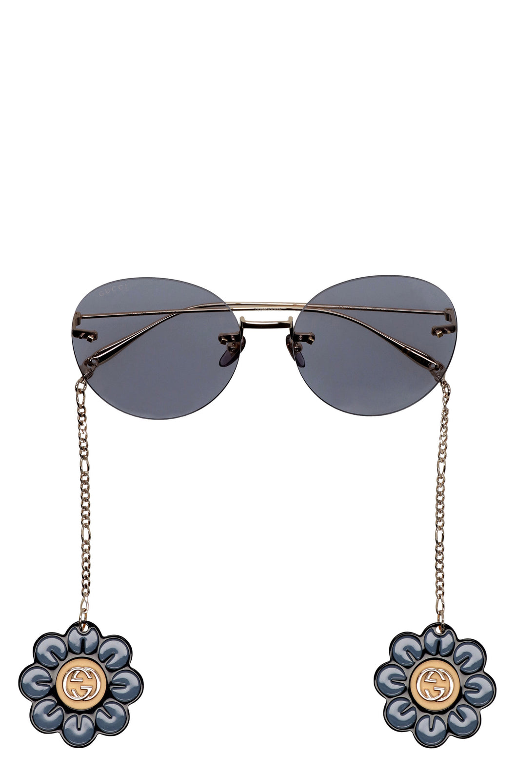 Oversize sunglasses