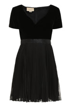 Load image into Gallery viewer, Pleated skirt dress
