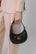 Load image into Gallery viewer, GG Marmont quilted leather mini-bag
