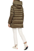 Load image into Gallery viewer, Long hooded down jacket
