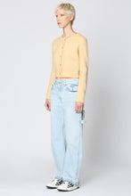 Load image into Gallery viewer, Straight leg jeans
