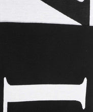 Load image into Gallery viewer, Logo knitted scarf
