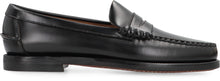 Load image into Gallery viewer, Classic Dan moccasins in leather
