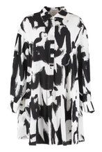 Load image into Gallery viewer, Printed silk shirtdress
