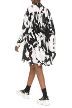 Load image into Gallery viewer, Printed silk shirtdress
