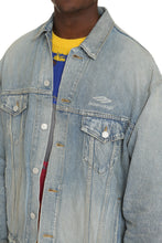Load image into Gallery viewer, Bleach wash denim jacket
