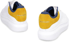 Load image into Gallery viewer, Leather chunky sneakers
