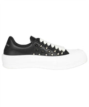 Load image into Gallery viewer, Deck Plimsoll leather sneakers
