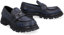 Load image into Gallery viewer, Seal Logo leather loafers
