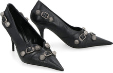 Load image into Gallery viewer, Cagole leather pumps
