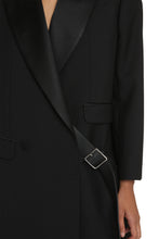 Load image into Gallery viewer, Oversize wool-mohair blend coat
