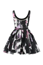 Load image into Gallery viewer, Printed mini dress
