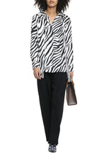 Load image into Gallery viewer, Printed silk shirt
