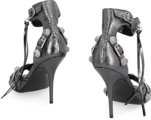 Load image into Gallery viewer, Cagole leather sandals
