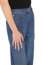 Load image into Gallery viewer, Wide-leg jeans
