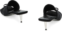 Load image into Gallery viewer, Velvet sandal with heel
