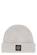 Load image into Gallery viewer, Ribbed knit beanie
