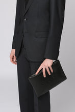 Load image into Gallery viewer, Leather clutch
