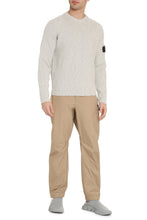 Load image into Gallery viewer, Long sleeve crew-neck sweater
