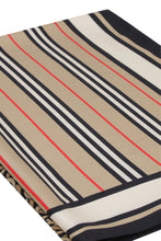 Load image into Gallery viewer, Printed silk scarf
