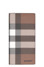 Load image into Gallery viewer, Continental wallet with check motif
