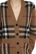 Load image into Gallery viewer, Wool and cashmere cardigan
