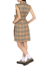 Load image into Gallery viewer, Checked cotton shirtdress
