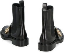 Load image into Gallery viewer, Leather Chelsea boots
