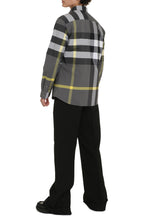 Load image into Gallery viewer, Checked cotton shirt
