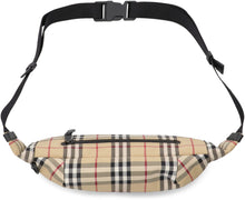 Load image into Gallery viewer, Technical fabric belt bag
