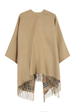 Load image into Gallery viewer, Wool cape
