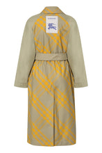 Load image into Gallery viewer, Checked reversible trench-coat
