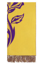 Load image into Gallery viewer, Cashmere scarf with fringes
