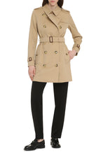 Load image into Gallery viewer, Gabardine trench coat
