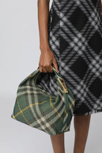 Load image into Gallery viewer, Peg handbag

