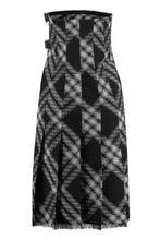 Load image into Gallery viewer, Off-the-shoulder dress
