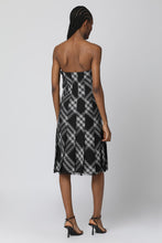 Load image into Gallery viewer, Off-the-shoulder dress
