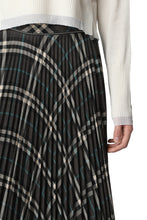 Load image into Gallery viewer, Pleated skirt
