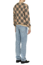 Load image into Gallery viewer, Crew-neck cashmere sweater
