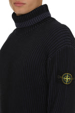 Load image into Gallery viewer, Virgin wool turtleneck sweater
