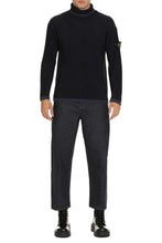 Load image into Gallery viewer, Virgin wool turtleneck sweater
