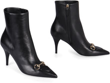 Load image into Gallery viewer, Ankle boots in leather
