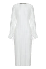 Load image into Gallery viewer, Long pleated dress
