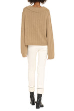 Load image into Gallery viewer, Cashmere sweater with polo collar
